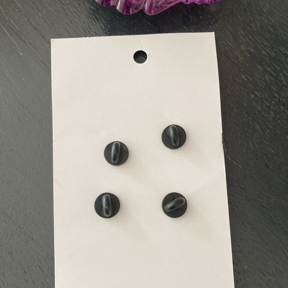 ⭐️New “Vegan”Pins Free w purchase - Picture 2 of 3